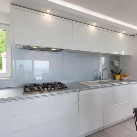 Retro Fusion A Luxury In Tučepi