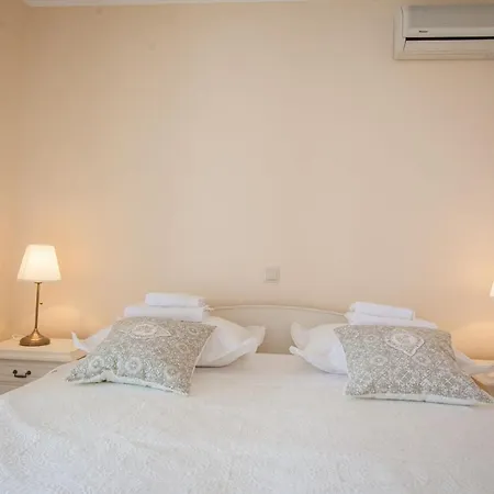 Villa Retro Fusion A Luxury In Tučepi