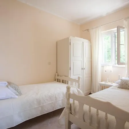 Retro Fusion A Luxury In Tučepi