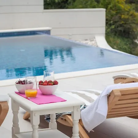 Villa Retro Fusion A Luxury In *